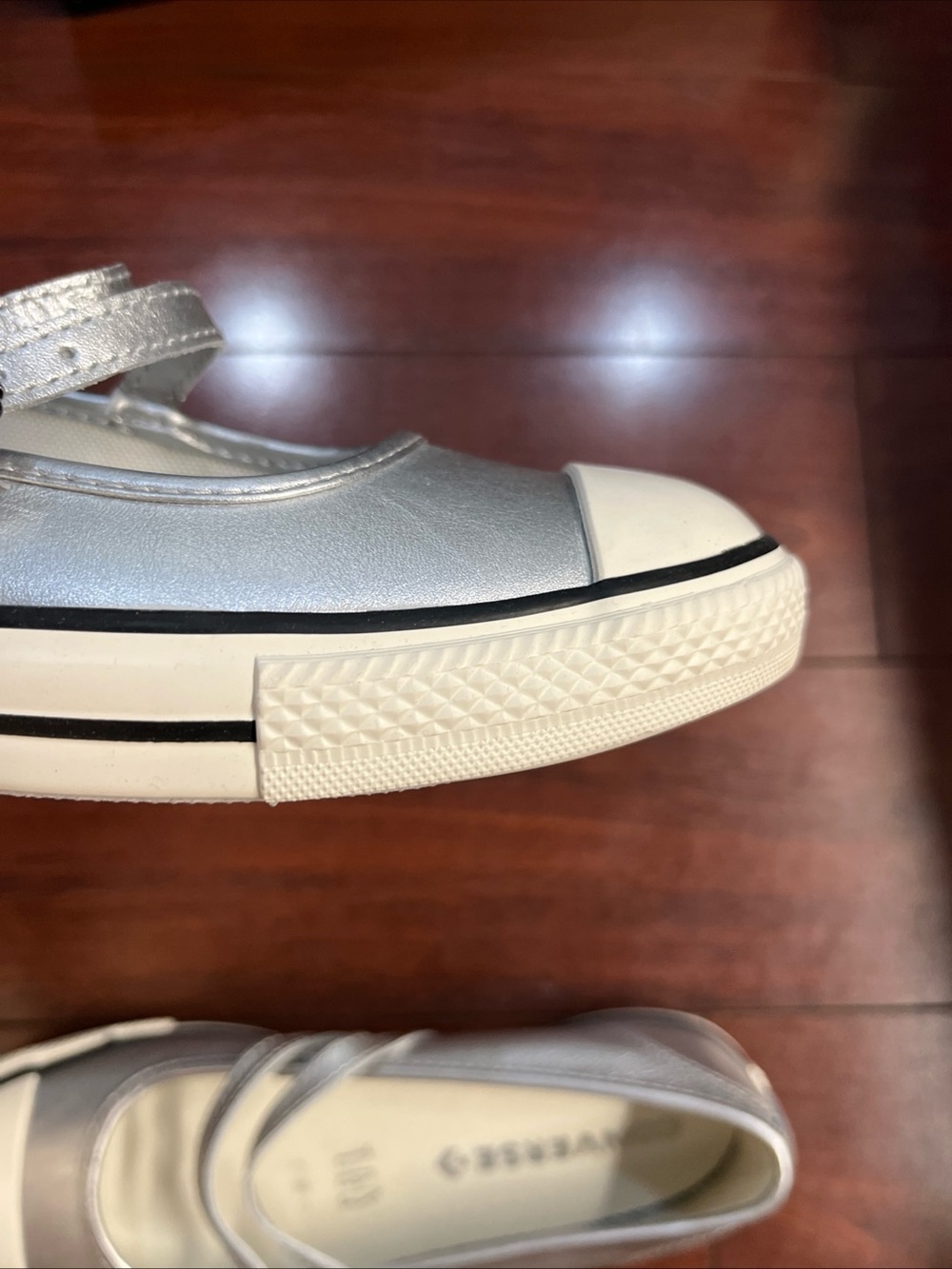 Womens 9 Converse Dainty Mary Jane OX Slip On Silver Leather A12201C HALF BOX - Picture 11 of 16